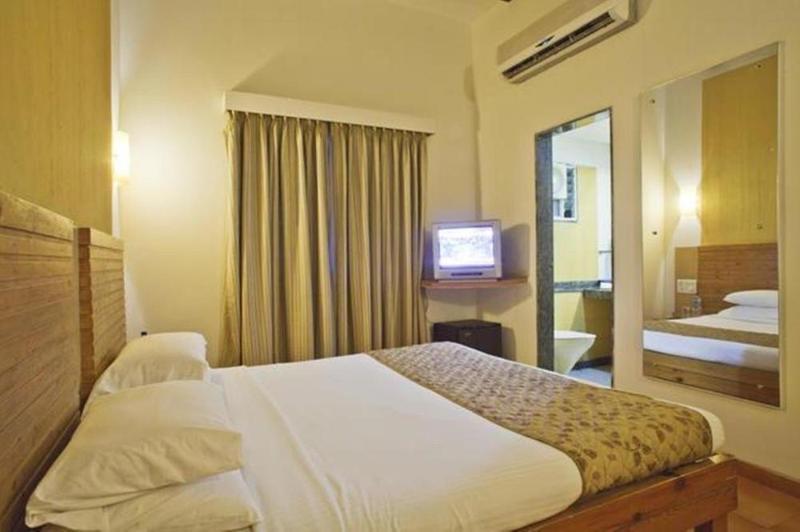 Hotel Viva Baga Esterno foto