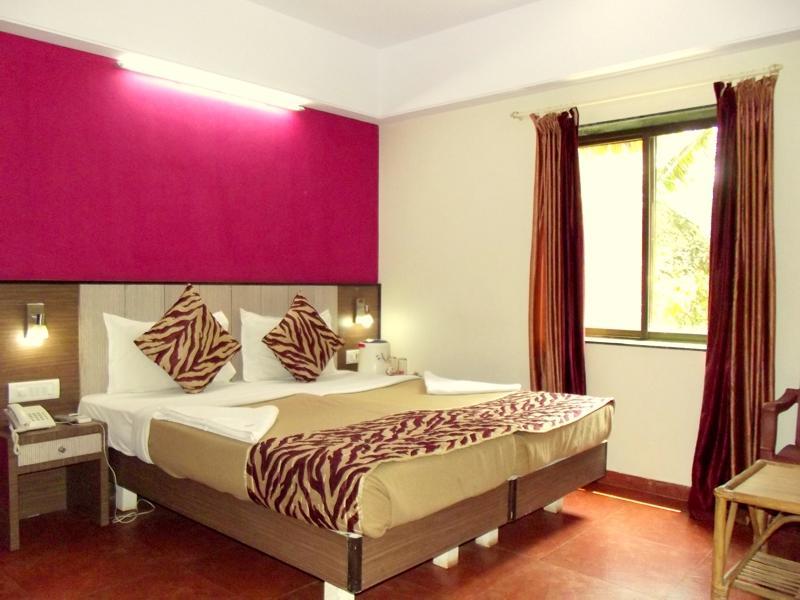 Hotel Viva Baga Esterno foto