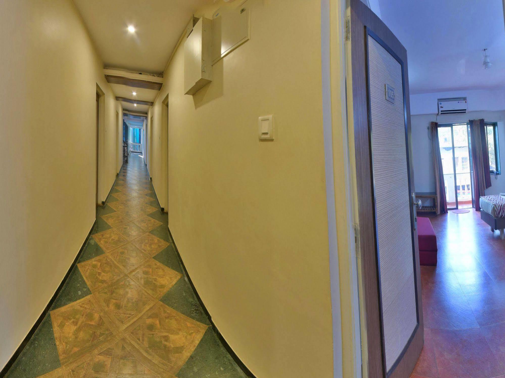 Hotel Viva Baga Esterno foto