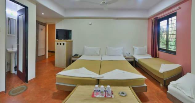 Hotel Viva Baga Esterno foto